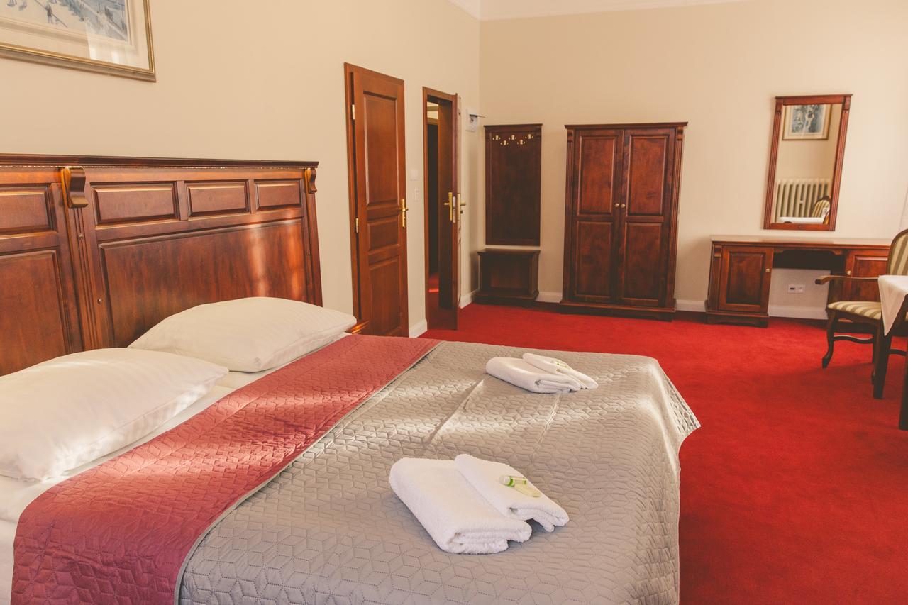 Hotel Willa Starosty Międzyrzecz Eksteriør billede