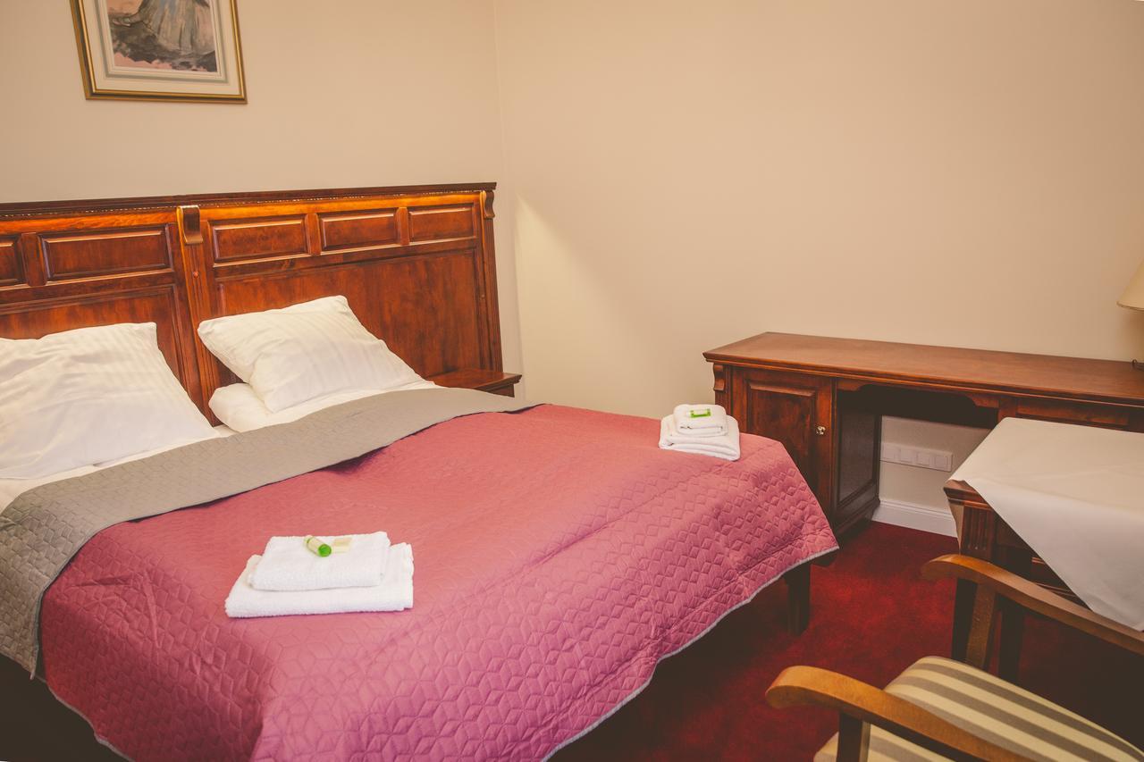 Hotel Willa Starosty Międzyrzecz Eksteriør billede