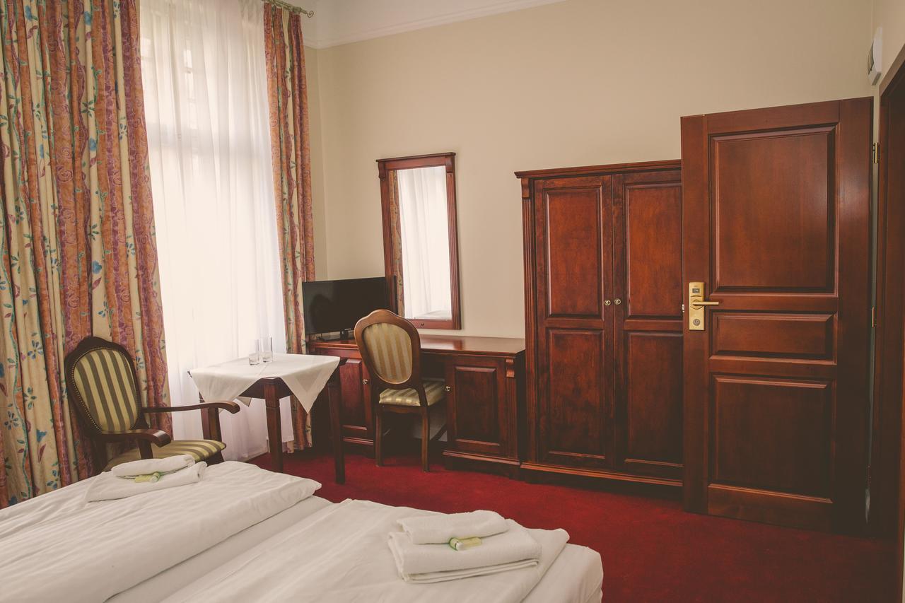 Hotel Willa Starosty Międzyrzecz Eksteriør billede